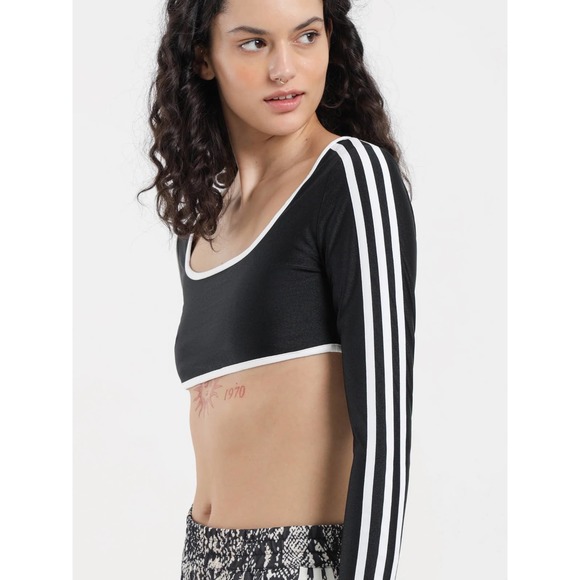 Adidas long Sleeve Bolero Top with White piping & Square Neckline - Picture 3 of 5